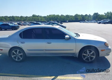 2002 Infiniti I35 z USA, uszkodzony, nr VIN JNKDA31A52T026908